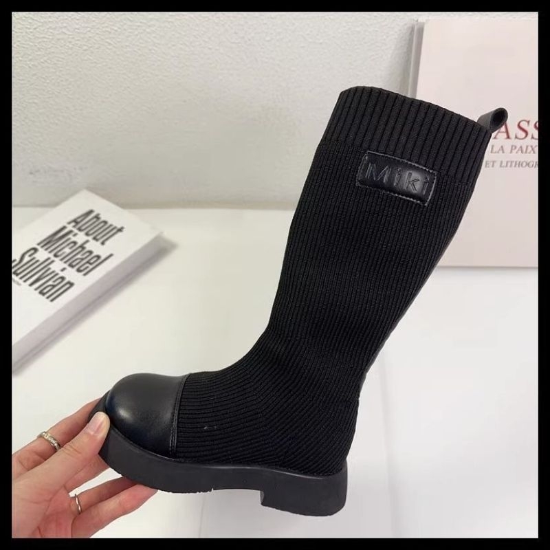 Boot chun đen cao cổ thu đông 2023 cho bé