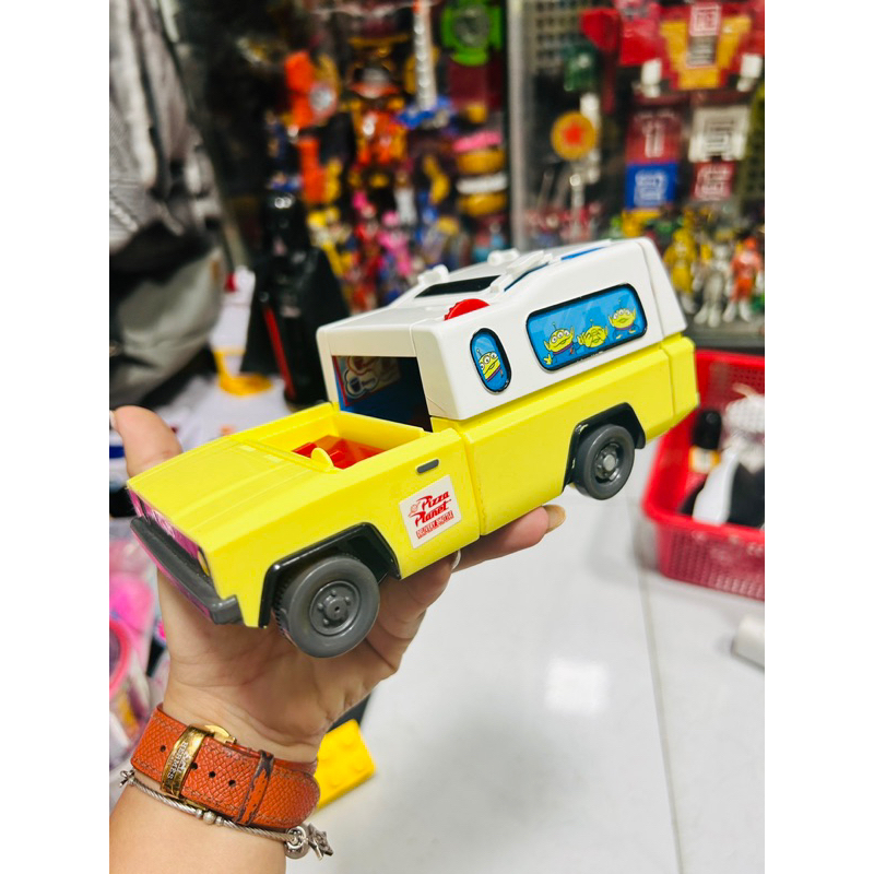 Mô hình xe Transformed into Tomica Dream Tomica Ride Toy Story shop! Pizza Planet truck