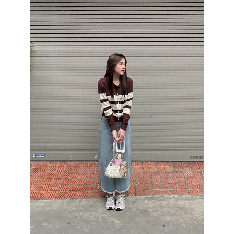 Chân váy jean dáng dài tua gấu