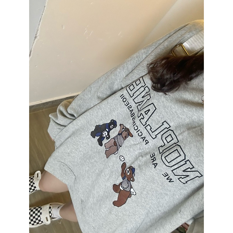 Sweater hình in gấu siêu xinh🤍🐰