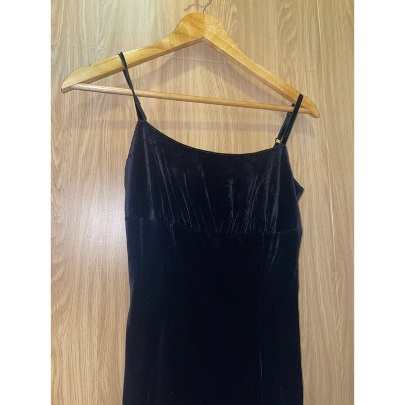 Đầm nhung Japan velvet đơn giản nhưng xinh lém