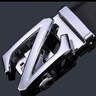 Thắt lưng nam dạng khóa tự động