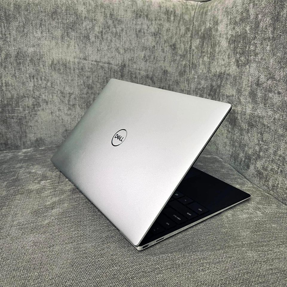 DELL 9310 32GB RAM 🇺🇸us  HAI IN MỘT -LAPTOP DOANH NHÂN US