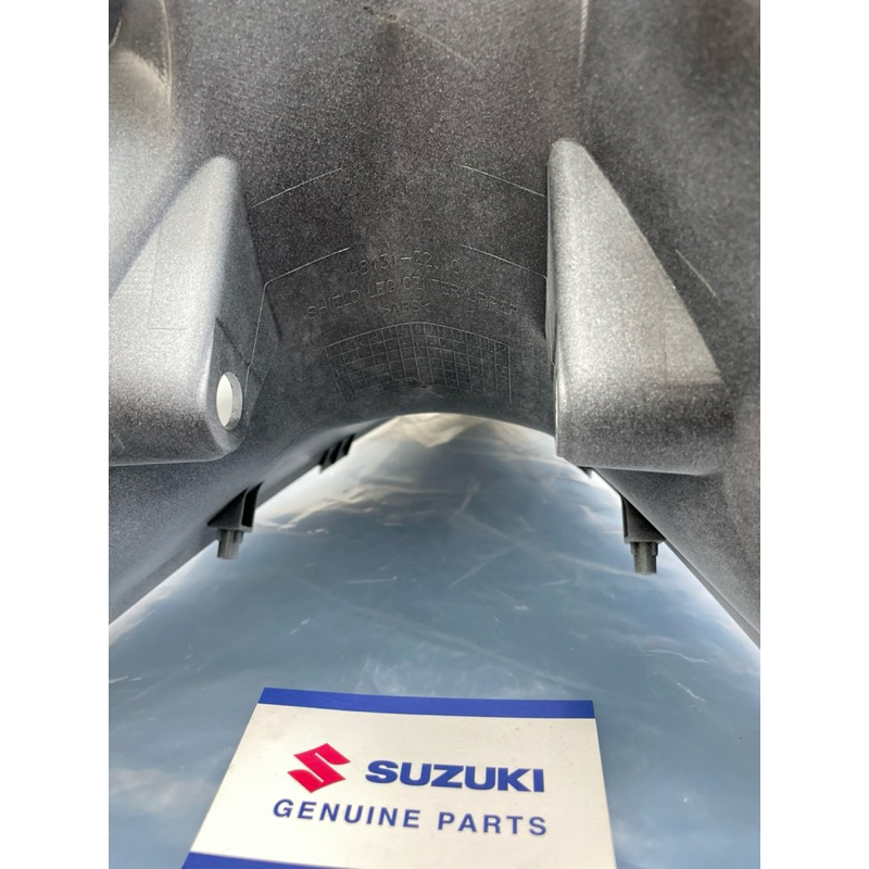 Ốp ổ khoá xe Viva Fi 115 chính hãng Suzuki