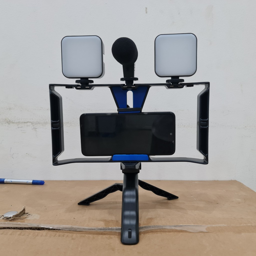 Đèn LiveStream 16cm Để Bàn Tích Hợp 2 Kẹp Điện Thoại Dùng Bán Hàng, Chụp Hình, Quay Video, Make Up