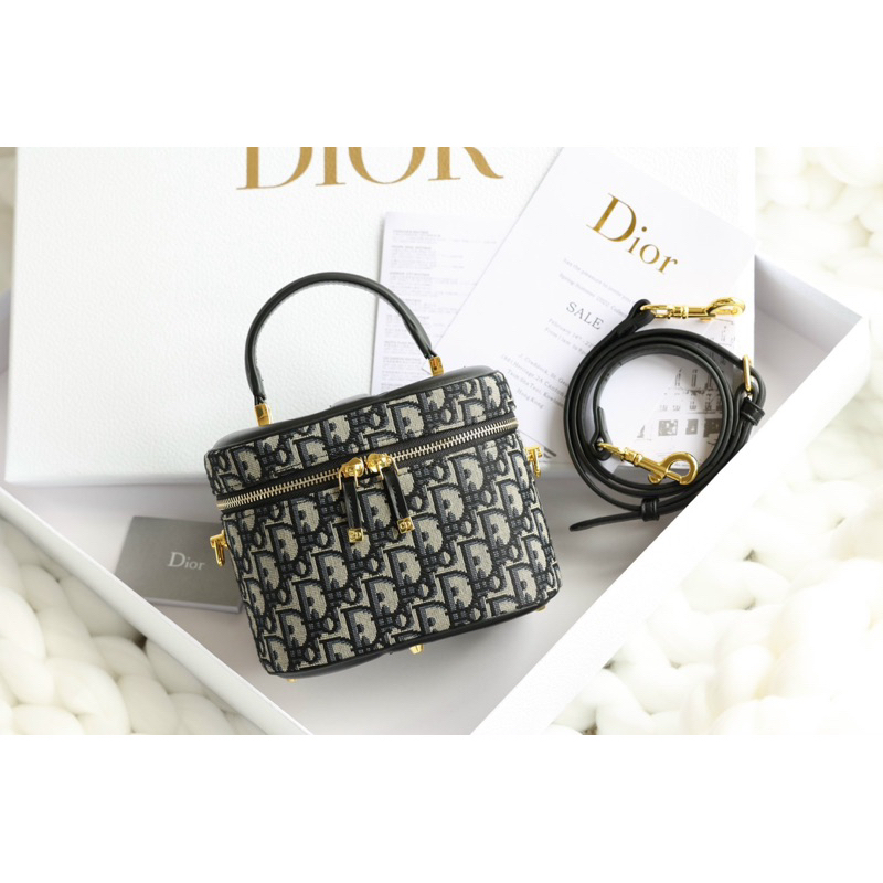 DIOCase new collection 2023  📦 full box + túi vải + code hãng!