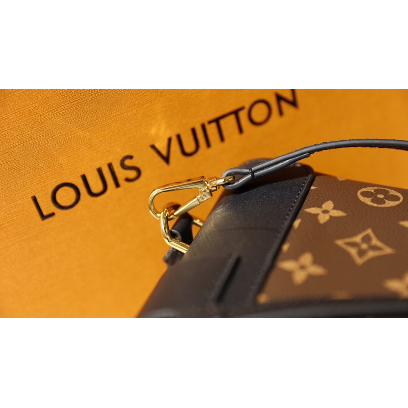 Túi Xách LV Locky BB Đỏ Đen Hồng Nâu Size 20  -  By Anh Dinh Phuong