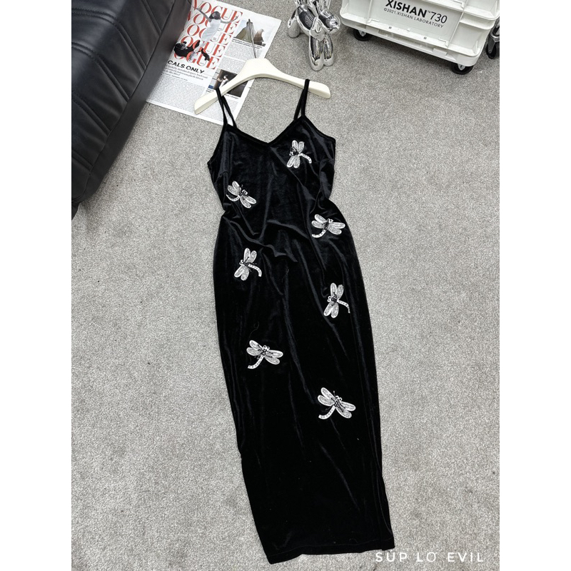 Váy nhung hai dây chuồn chuồn