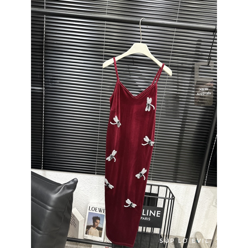 Váy nhung hai dây chuồn chuồn