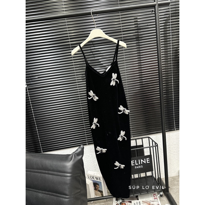 Váy nhung hai dây chuồn chuồn