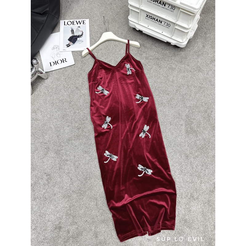 Váy nhung hai dây chuồn chuồn