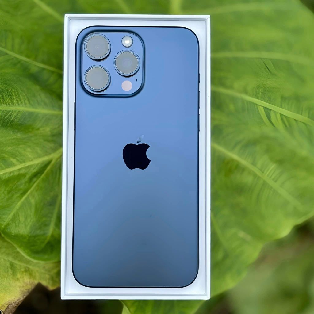 Điện thoại iPhone 15 Pro Max titan tự nhiên 512GB LLN