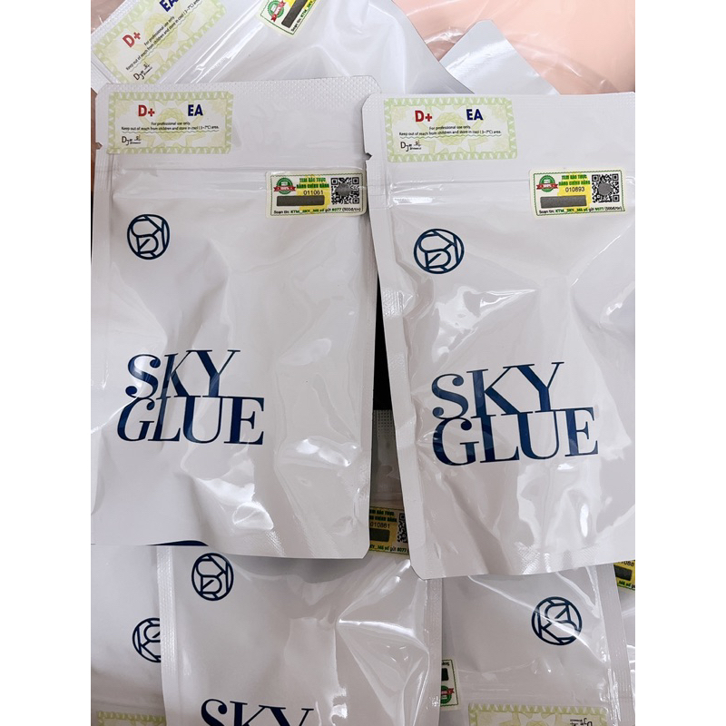 Keo nối mi Sky d khô 3-4s