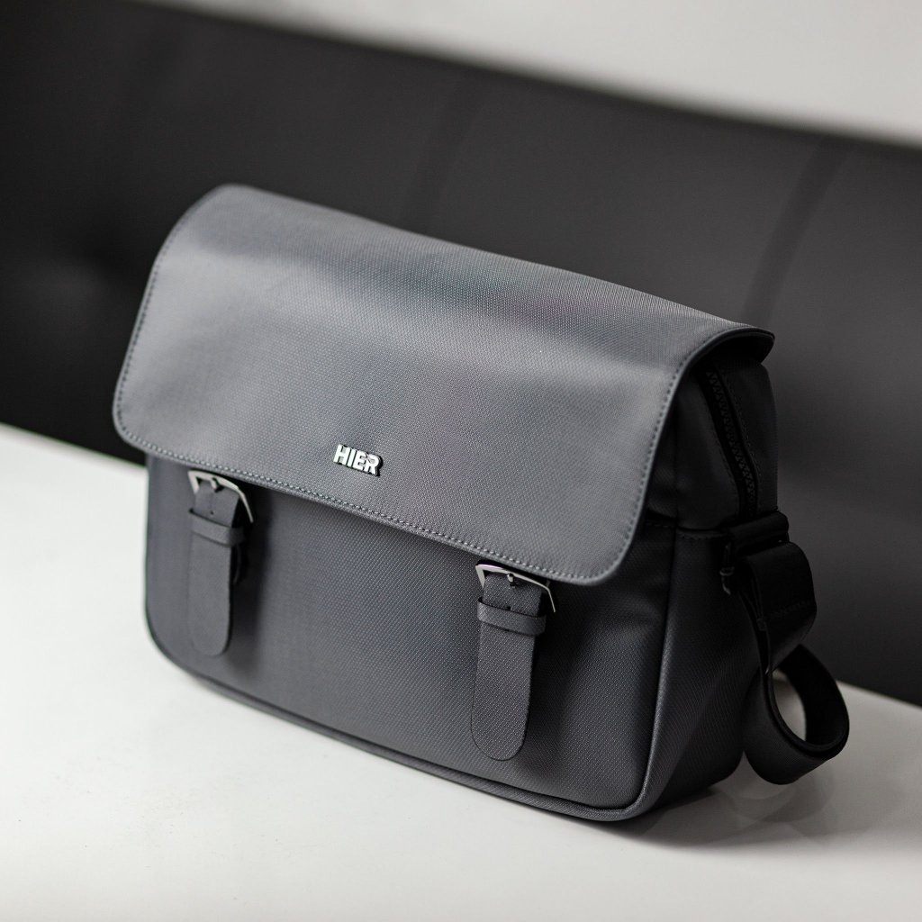 Túi nam đeo chéo CHÍNH HÃNG THƯƠNG HIỆU HIER Everyday Messenger Bag chống nước chống sốc nắp gập bảo hành 10 NĂM