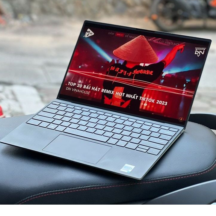 Máy tính  DELL XPS 9310 i7/16/512/FHD + vỏ nhôm siêu đẹp - bảo hành 12 tháng