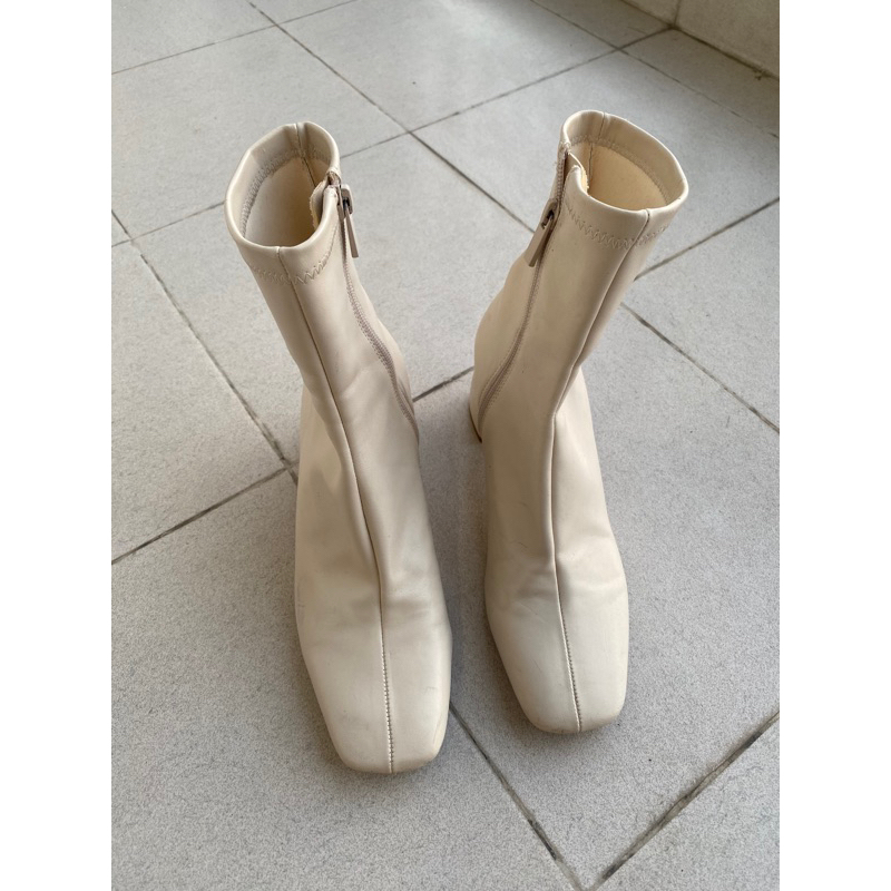 Boot đế bằng stradivarius Size 38 auth