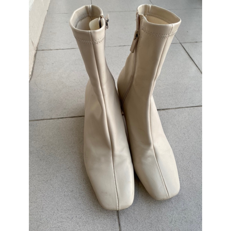 Boot đế bằng stradivarius Size 38 auth