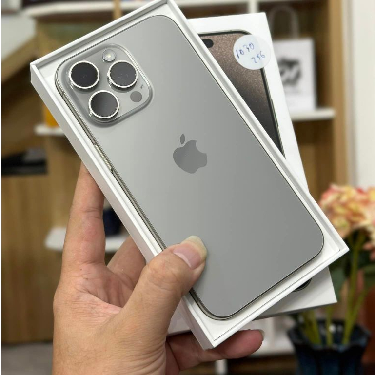 Siêu phẩm * điện thoại iph 15 prm - seal tháng 11 - 256gb - bảo hành 12 thángVVA