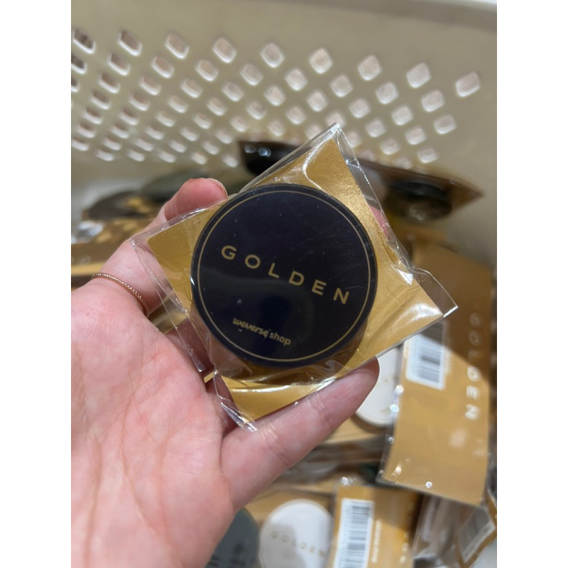 Griptok golden của Jungkook nguyên đẹp đủ màu