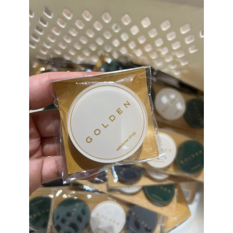Griptok golden của Jungkook nguyên đẹp đủ màu