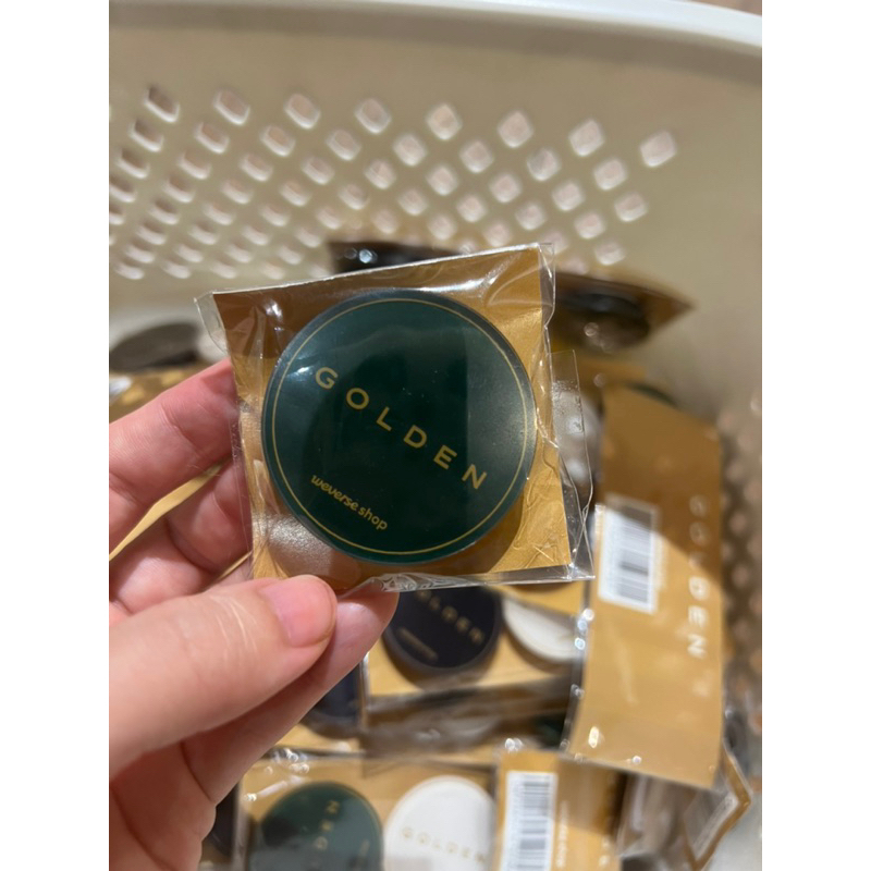 Griptok golden của Jungkook nguyên đẹp đủ màu