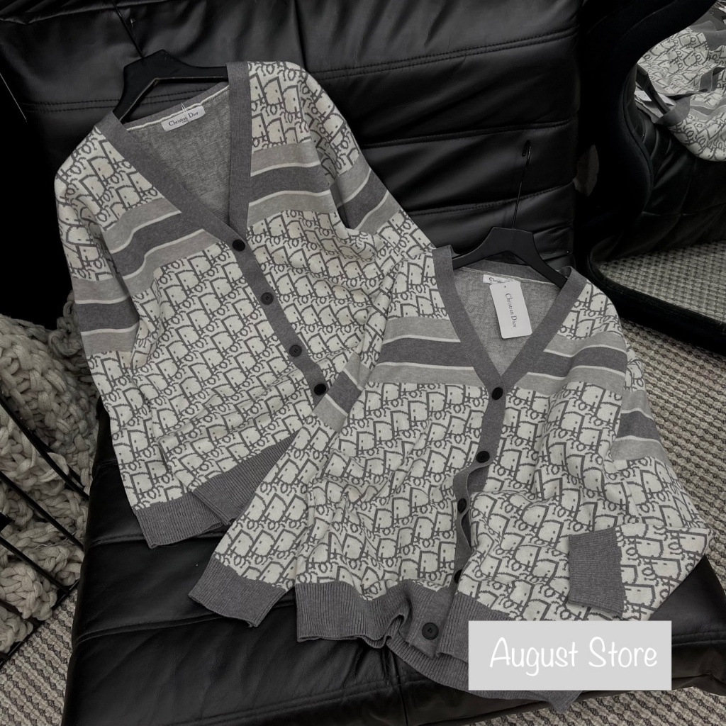 Áo Len Cardigan Christian DO Dài Tay Họa Tiết Dáng Rộng Giấu Quần Trùm Mông Freesize