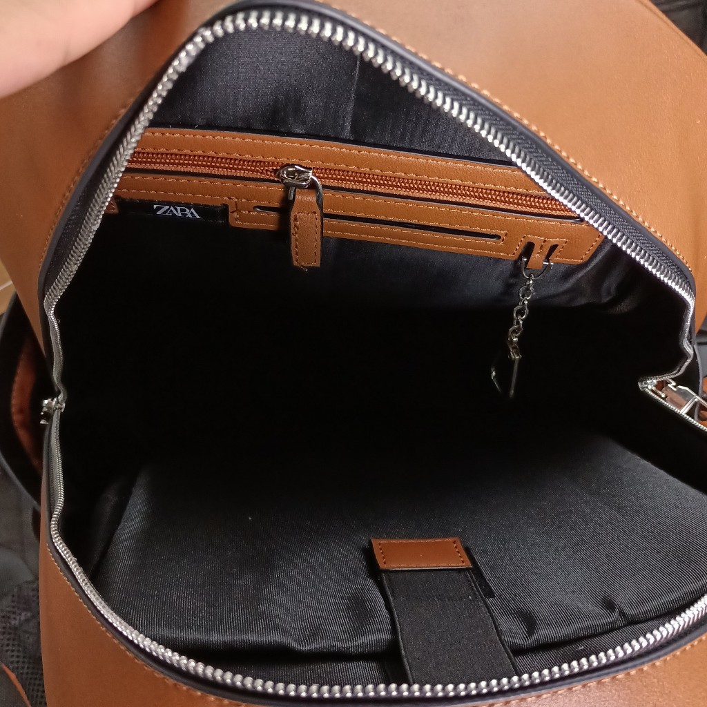 Balo da nam unisex Zara phom cứng màu nâu phối lạ mắt thời trang size to vừa laptop 16 inch