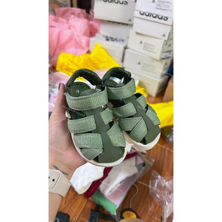 Dép sandal rọ của Georgeo