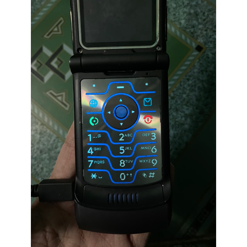Xác điện thoại Motorola V3i còn nguon