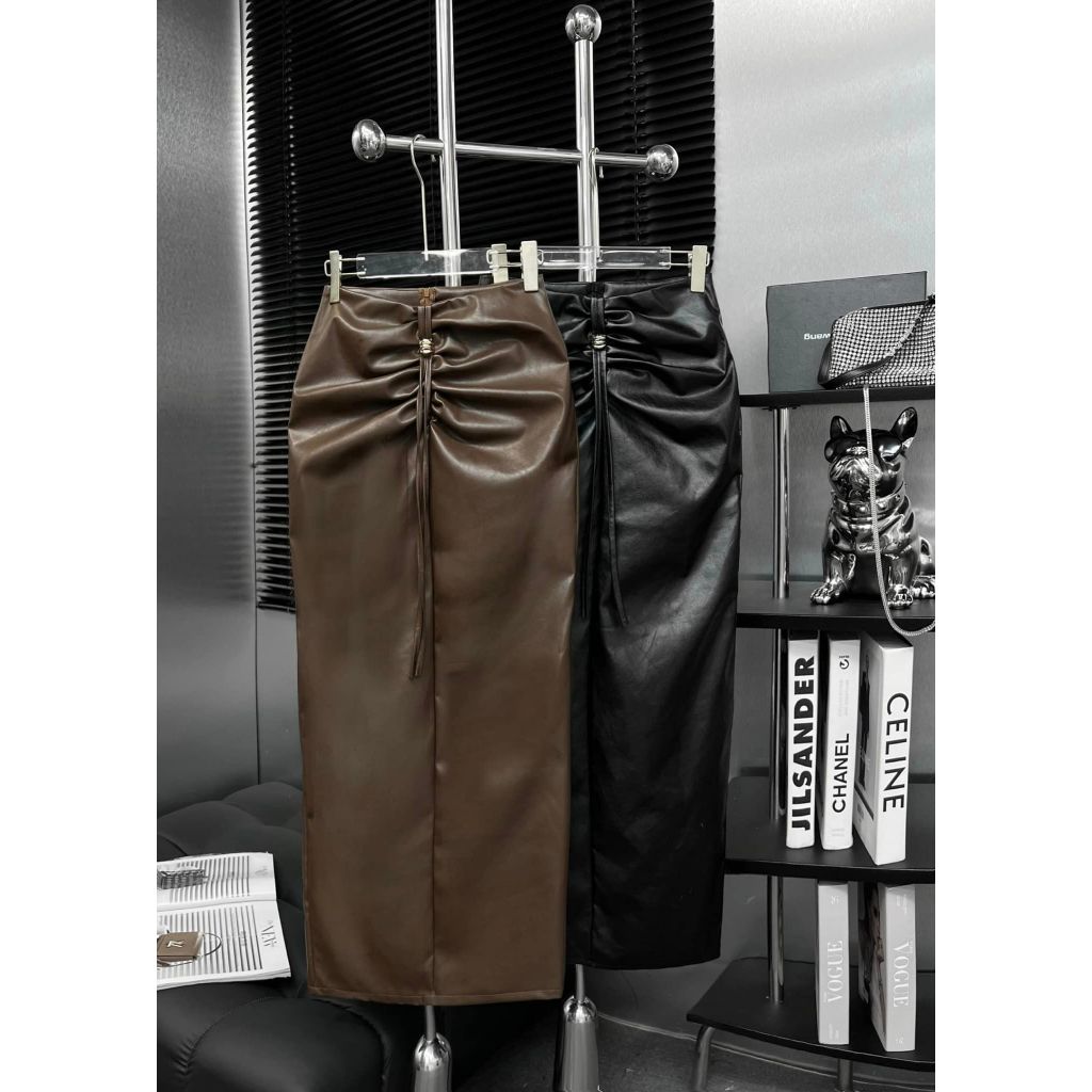 Chân váy da xoắn eo + áo ôm body tay dài lệch vai cực cuốn hút