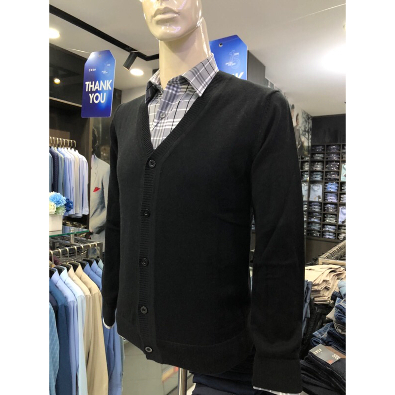 Áo len owen màu đen cổ tim cài khuy regular fit ALD221256