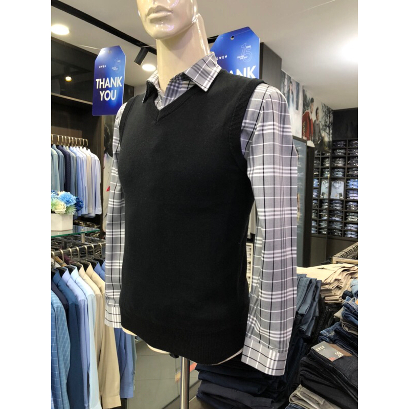 Áo len owen ghi lê màu đen cổ tim regular fit AG220771