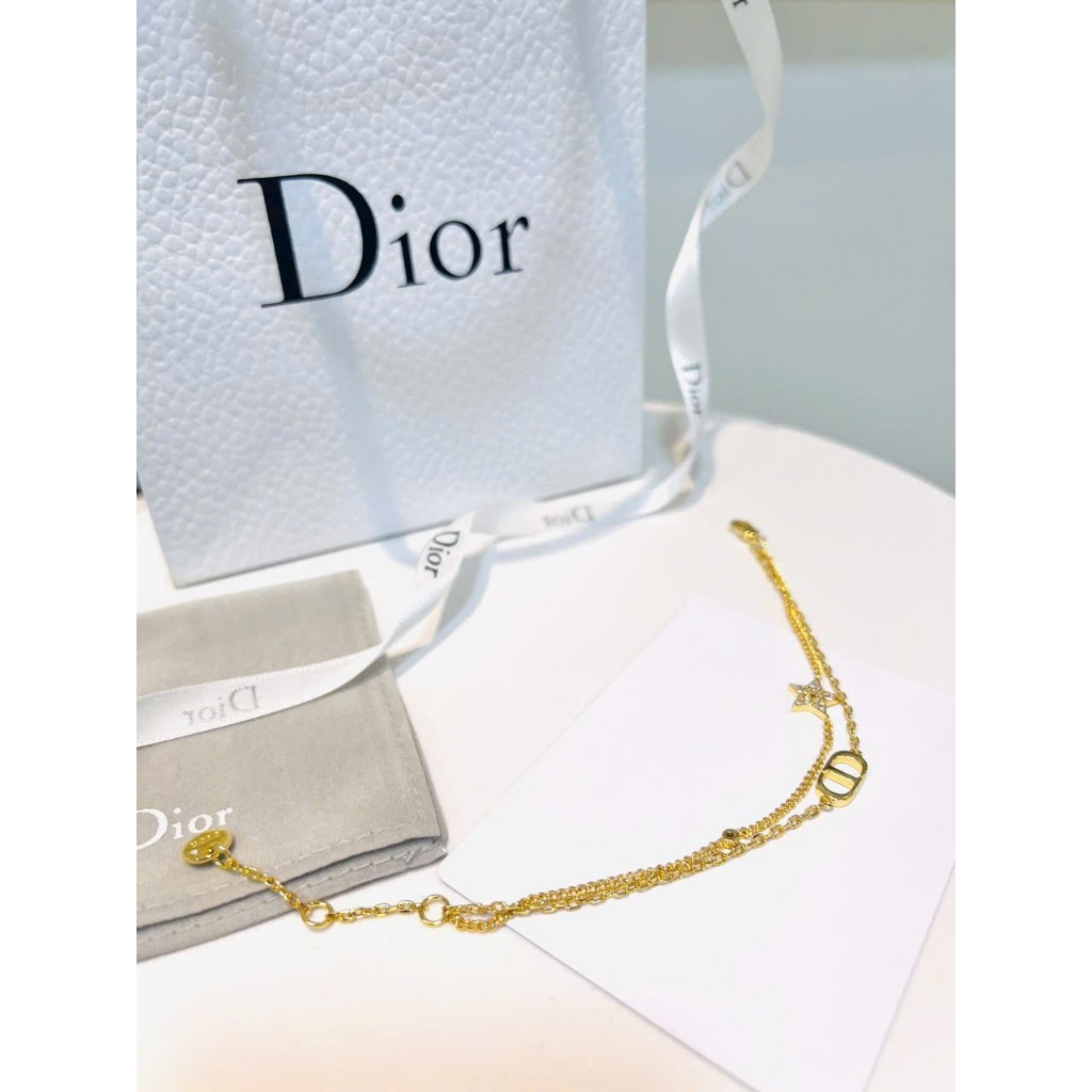Vòng tay dior