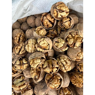 Nhân óc chó vàng 1kg.