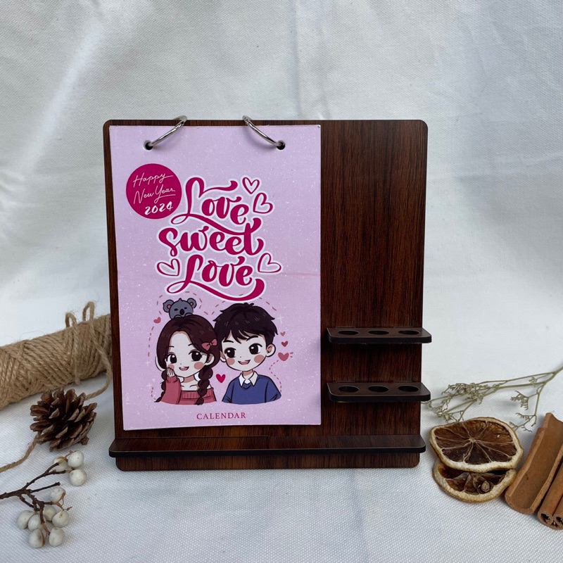 Lịch để bàn đế gỗ 2024 CÓ LỊCH ÂM và NOTE, nhận in chèn logo theo yêu cầu từ 20 bộ