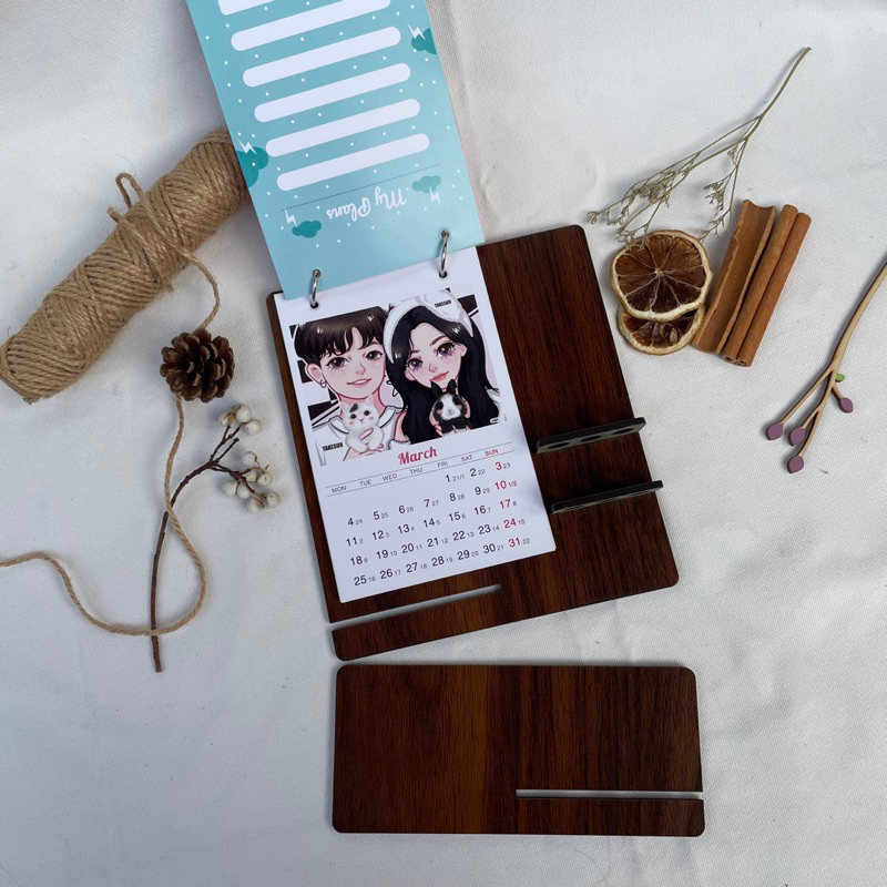 Lịch để bàn đế gỗ 2024 CÓ LỊCH ÂM và NOTE, nhận in chèn logo theo yêu cầu từ 20 bộ