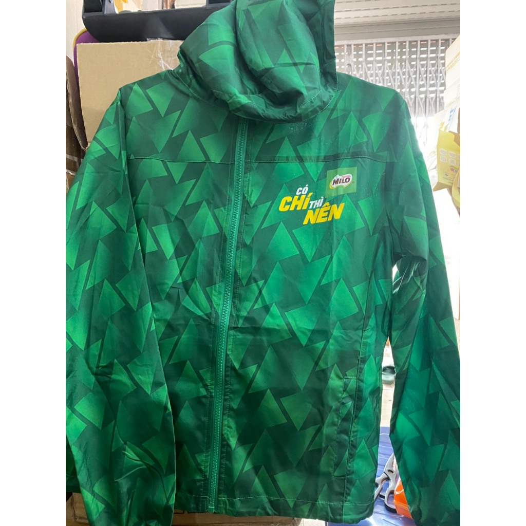 ÁO KHOÁC DÙ THỂ THAO QUÀ TẶNG SỮA MILO
