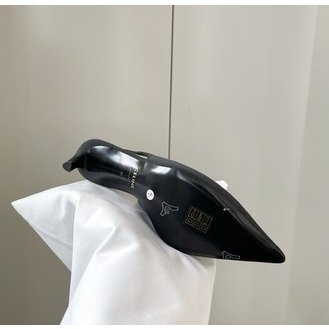 Giày cao gót nữ mũi nhọn Celine khoá logo thương hiệu sành điệu