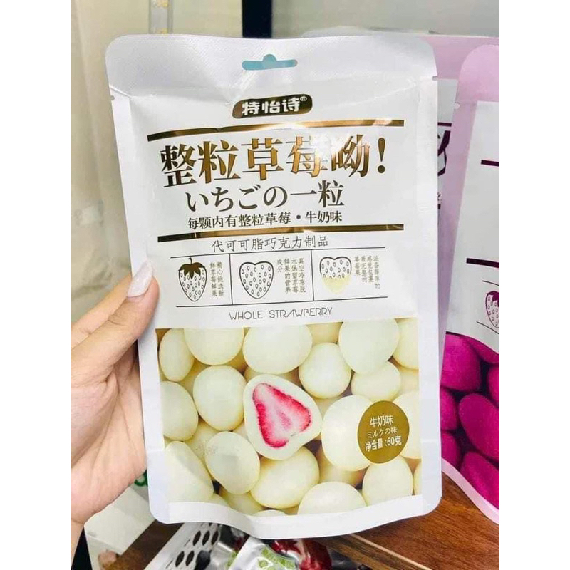 Socola Bọc Dâu Tây Sấy Gói 60g