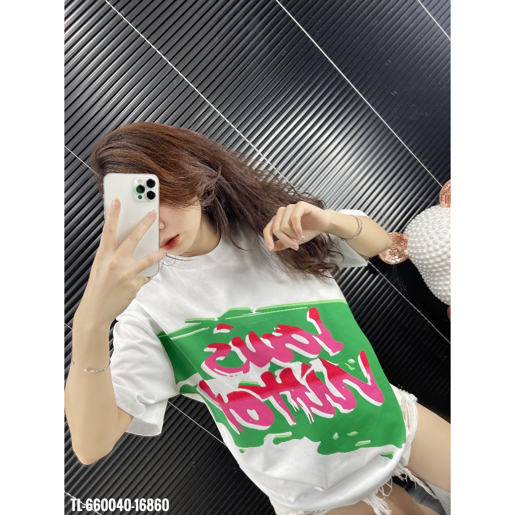 🔥Hot🔥Áo thun LV in chữ đỏ thiết kế hot trend Nam nữ New 2024