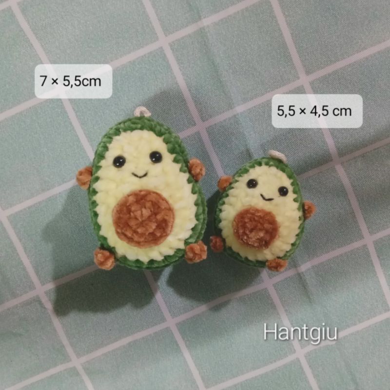 Móc khóa quả bơ làm bằng len