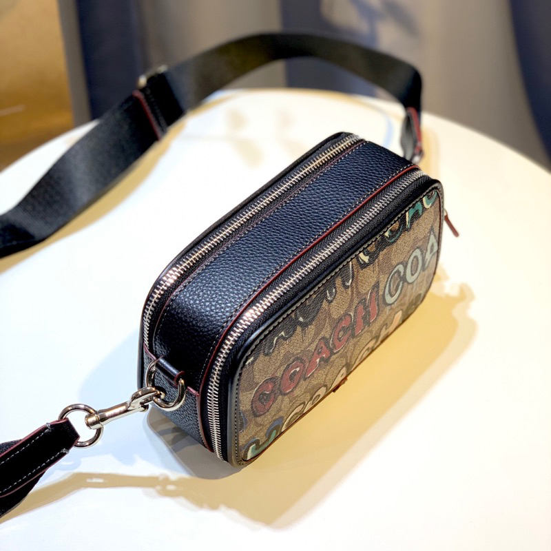 Túi đeo chéo unisex Coach Mint dáng hộp cá tính