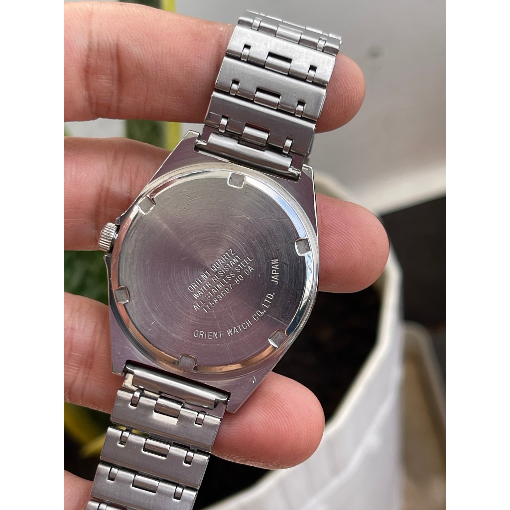 Đồng hồ nam Orient mặt xanh chạy pin hàng Si