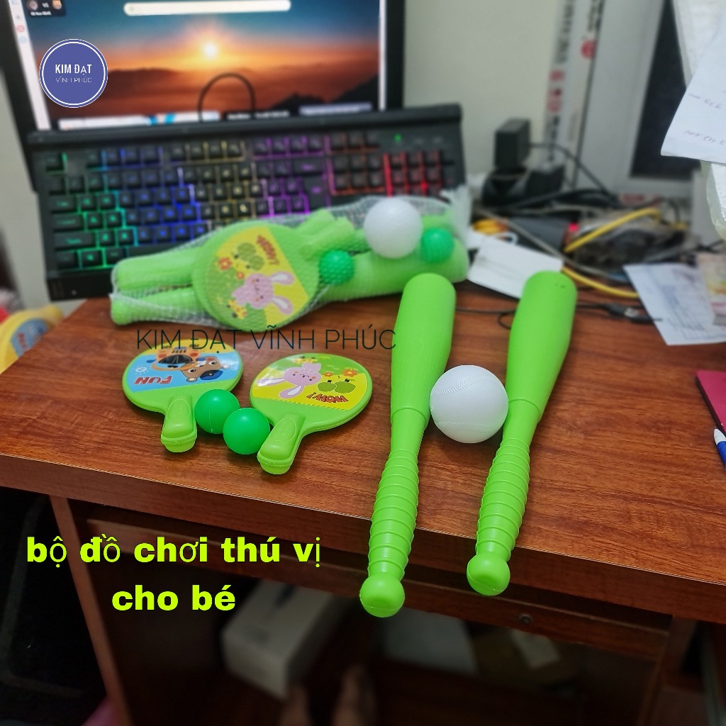 Bộ đồ chơi gậy bóng chày và bóng bàn . túi gồm 2 bộ