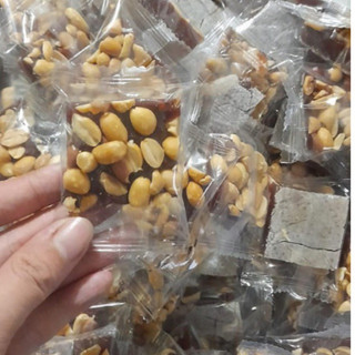 Kẹo khóm chuối đậu phộng thơm ngon