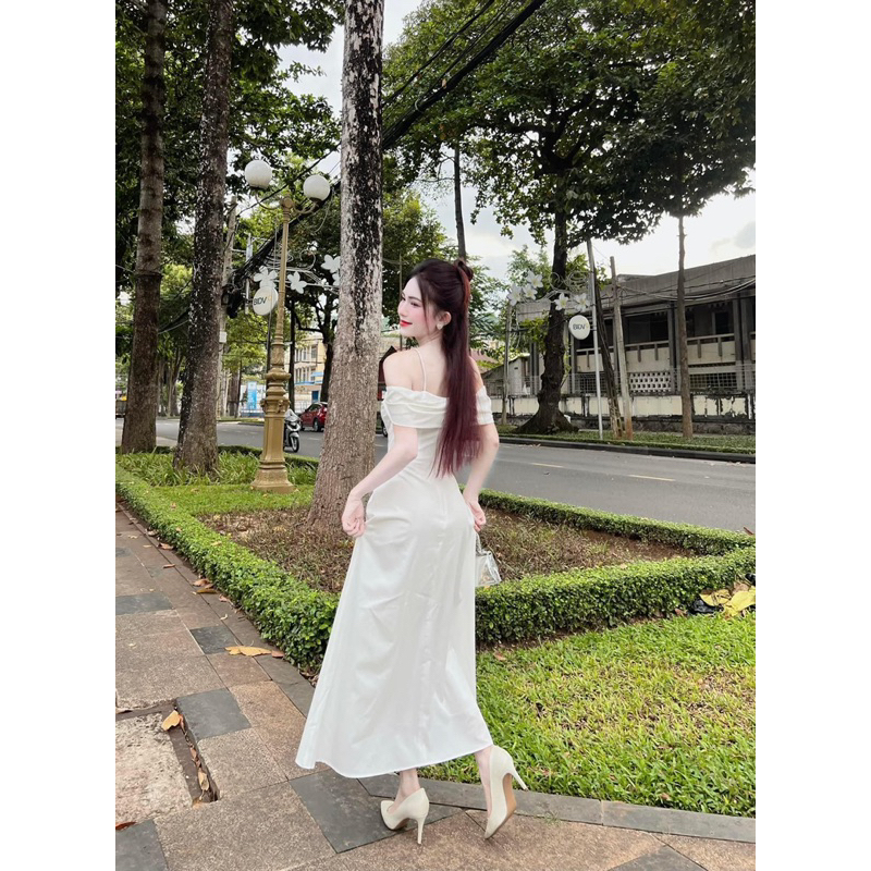 Váy trắng dự tiệc trễ vai cô dâu