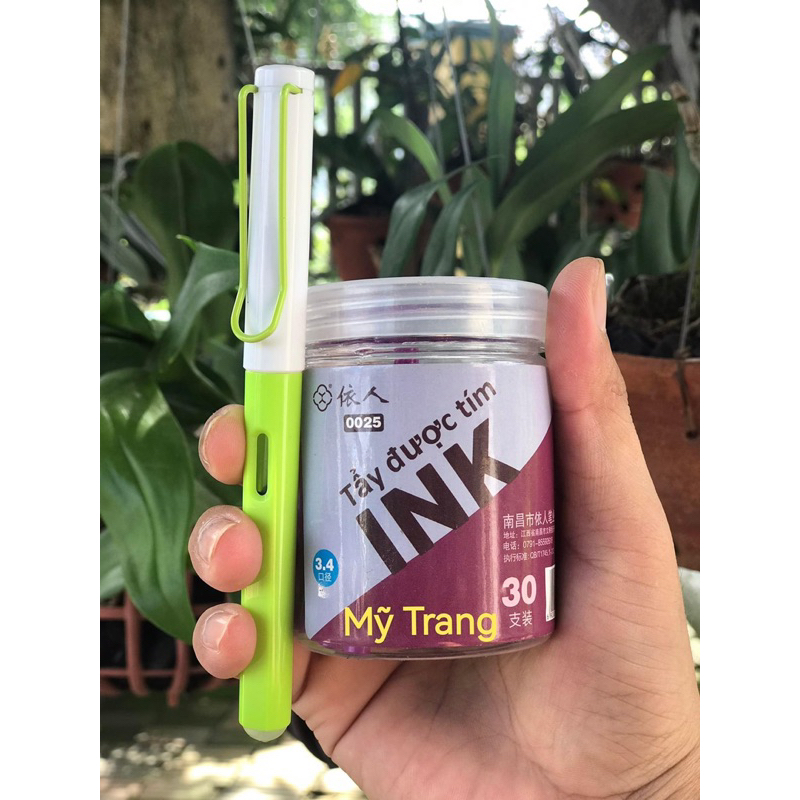 Combo bút máy cho học sinh lớp 1.