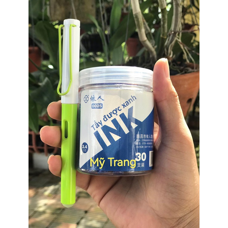 Combo bút máy cho học sinh lớp 1.