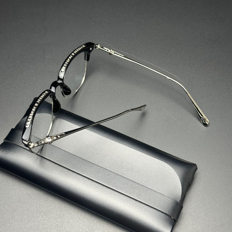 KINHLEGIASI | Mắt kính Old Chrome Hearts phong cách thời trang dành cho nam nữ