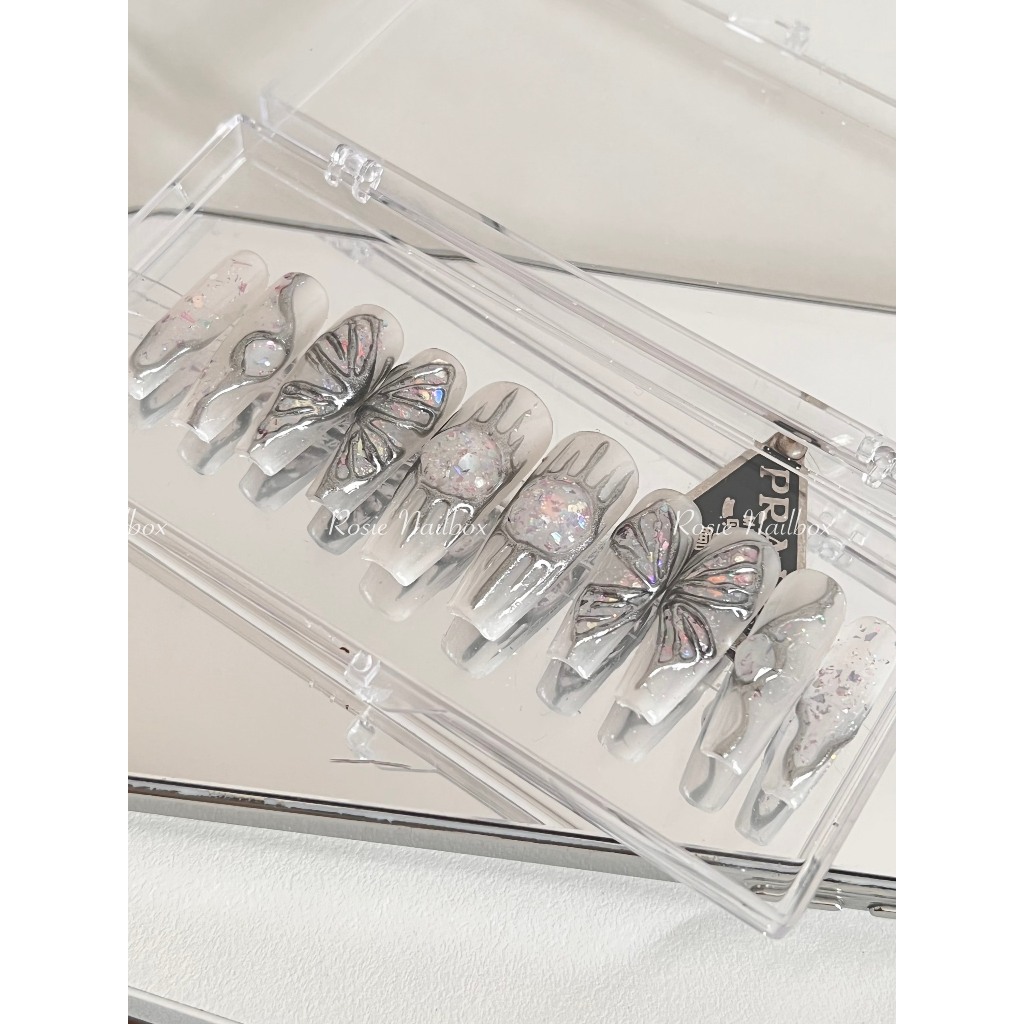 01D Nailbox thiết kế y2k butterfly